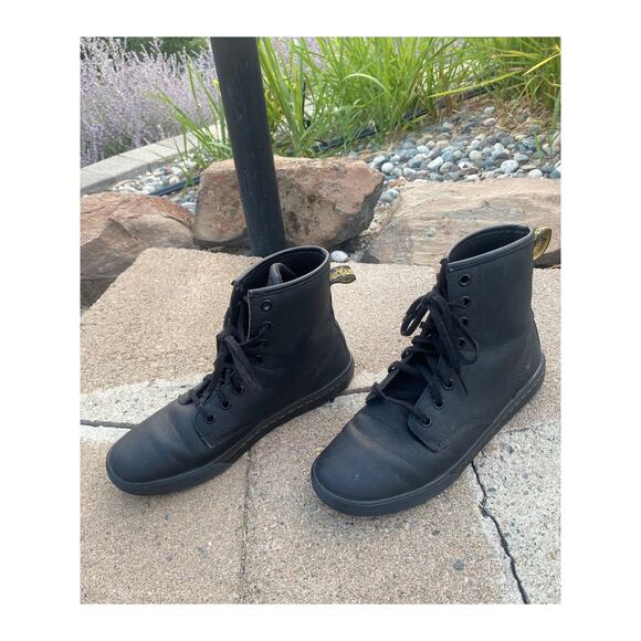 Dr. Martens Boot Black Lace-Up Boots Ladies Size 7 - Picture 5 of 7